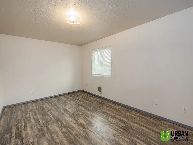 3216 E 29th Ave — Photo 10