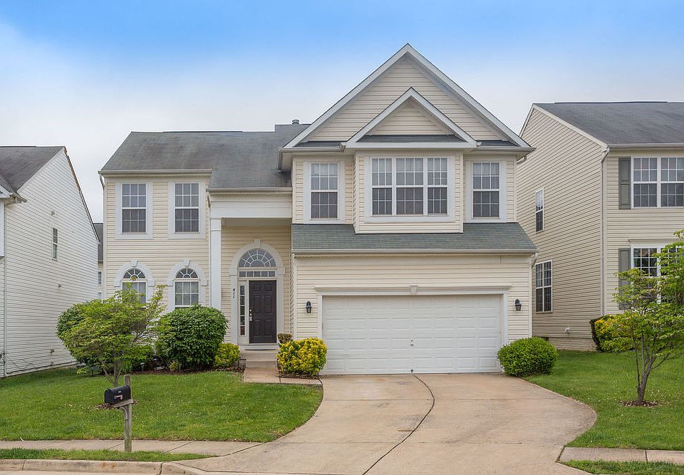 1st image of 411 Hanrahan Ct SE