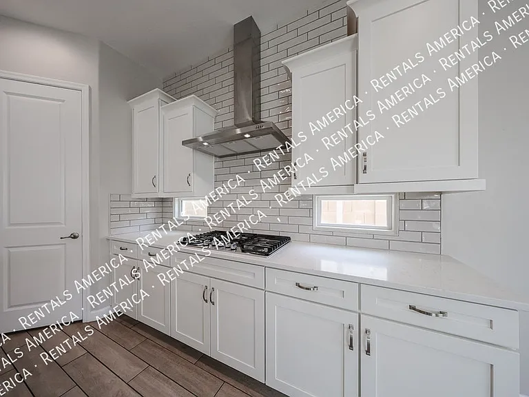 1829 E Saguaro Park Ln — Photo 37