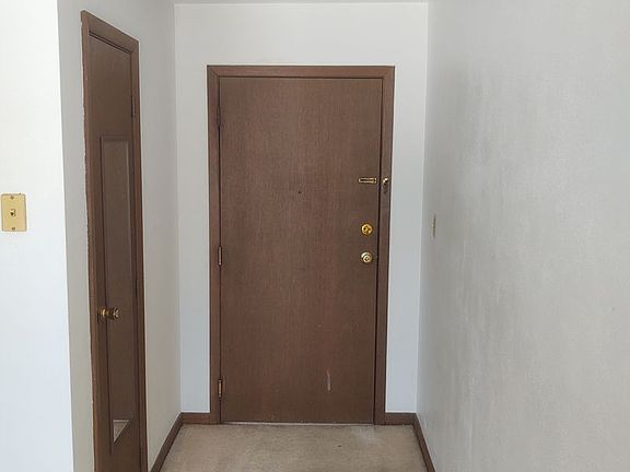 3rd image of 2920 24th St #214