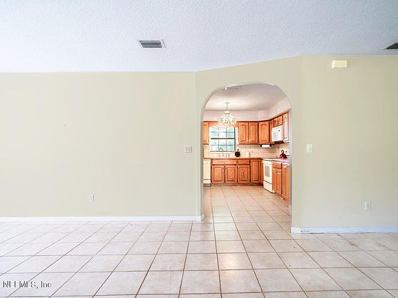 3rd image of 542106 LEM TURNER Road