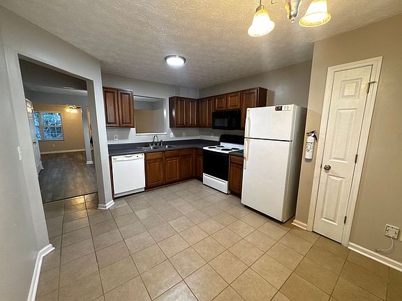 4th image of 4071 Browne Ct