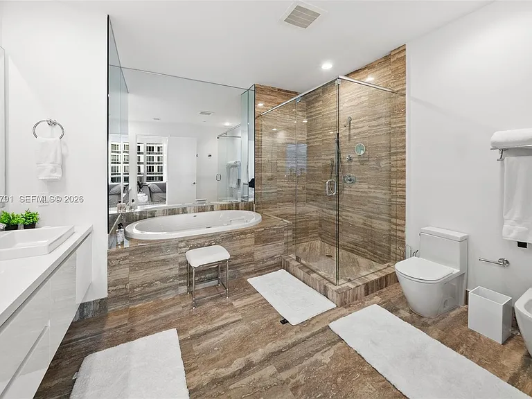 15901 Collins Ave #3302 — Photo 19