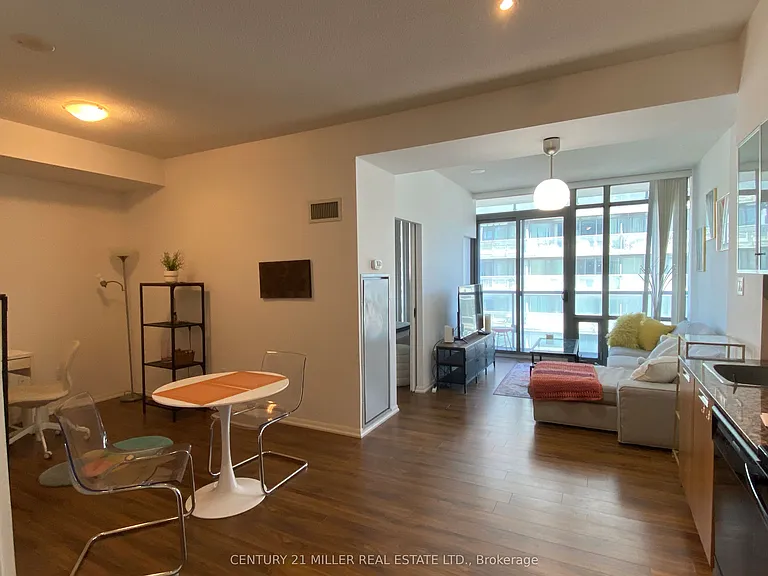 38 Grenville St #3010 — Photo 6