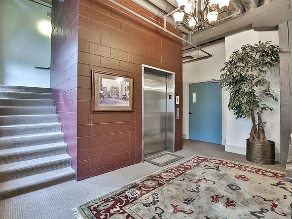 3rd image of 215 Ice Ave
