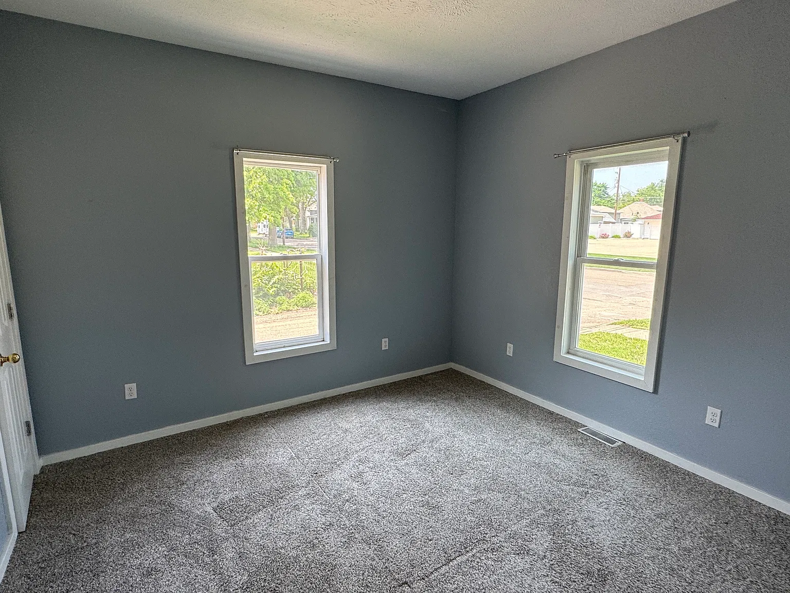 3 bed, 1041 sqft, $1,100 — Photo 4