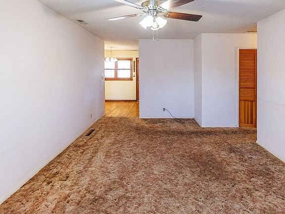 4th image of 1412 W 11th St