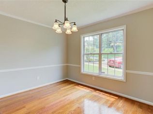 845 Salem Pointe Ln, Winston Salem, NC 27101