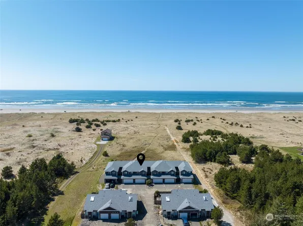 410 28th Street NW #4, Long Beach, WA 98631