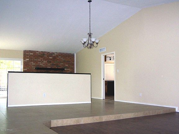 4th image of 2357 E Sahuaro Dr