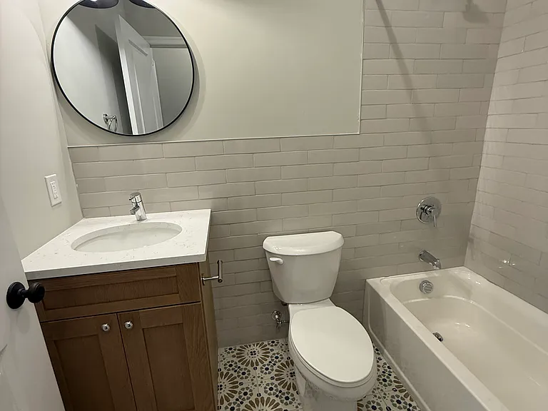 40 Shaw Ave #1 — Photo 6