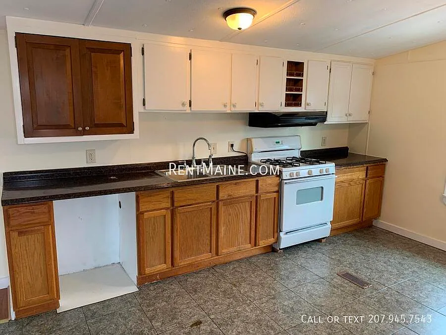 3 bed, 980 sqft, $1,350 — Photo 3