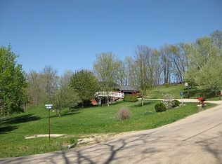 18966 Chicken Ridge Rd, Richland Center, WI 53581