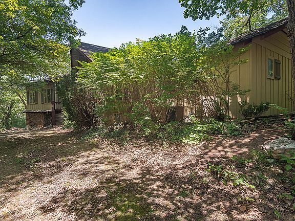 3rd image of 4439 E Fox Bluff Lane