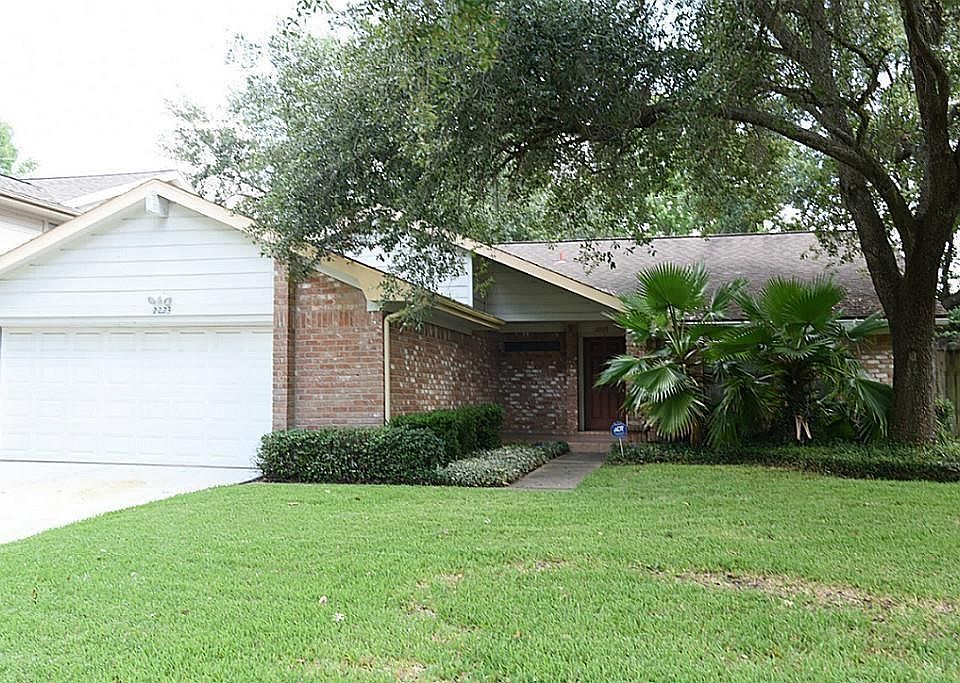1st image of 2223 Woodstream Blvd
