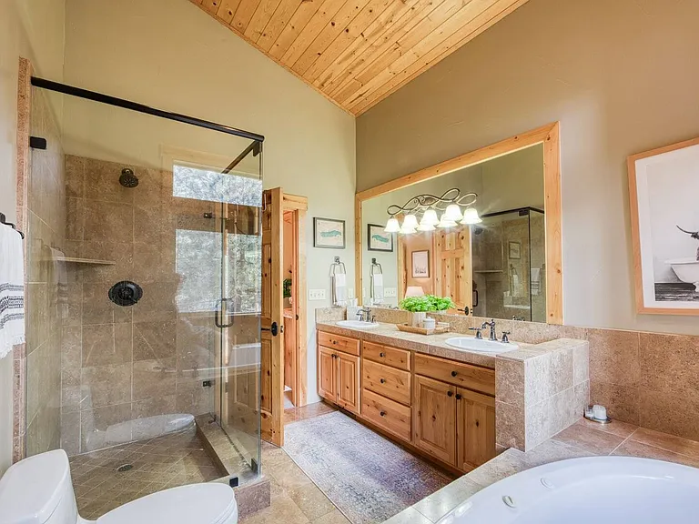 10945 Lausanne Way — Photo 10