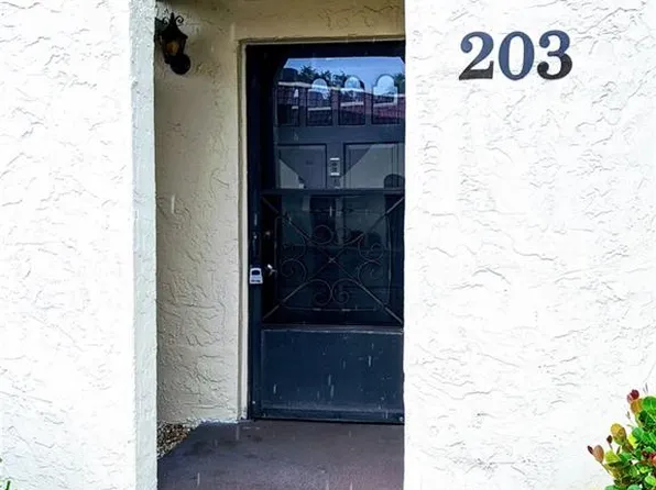 835 18th St, Vero Beach, FL 32960
