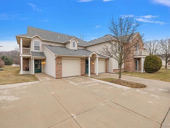 4th image of 45765 Cagney Dr