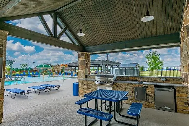 8709 Heliotrope Ln — Photo 49