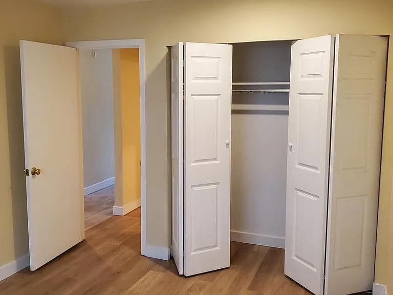 417 Bellevue Way SE — Photo 20