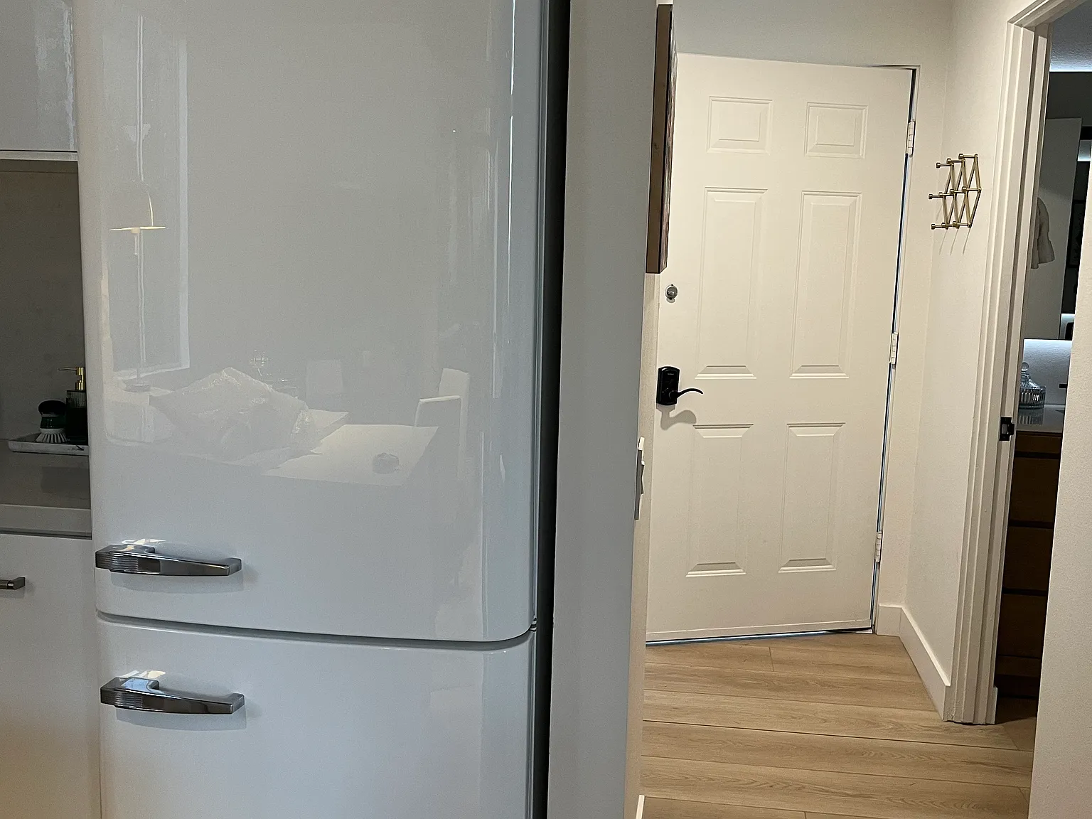 1 bed, 576 sqft, $1,900 — Photo 4