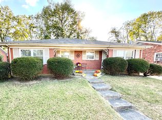 2172 Winterberry Dr, Lexington, KY 40504