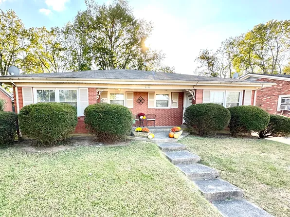 2172 Winterberry Dr, Lexington, KY 40504