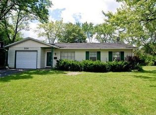 506 Cherry Cir, Glenview, IL