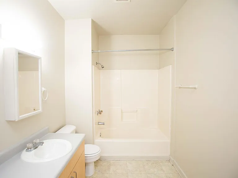 117 W 15th St #A — Photo 15