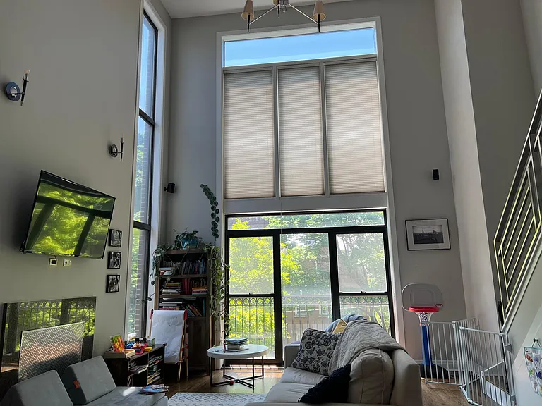 2228 W Belden Ave #2E — Photo 6