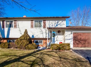 1014 79th St, Darien, IL