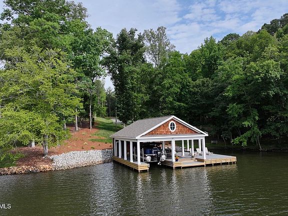 4th image of 945 Kelly Brewer Rd #1