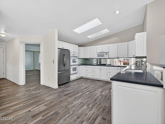 5th image of 1692 Lantana Dr