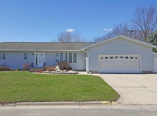 201 N Hagen St, Mabel, MN 55954