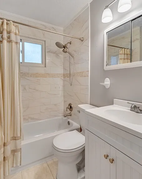 319 Tanglewood Rd — Photo 1