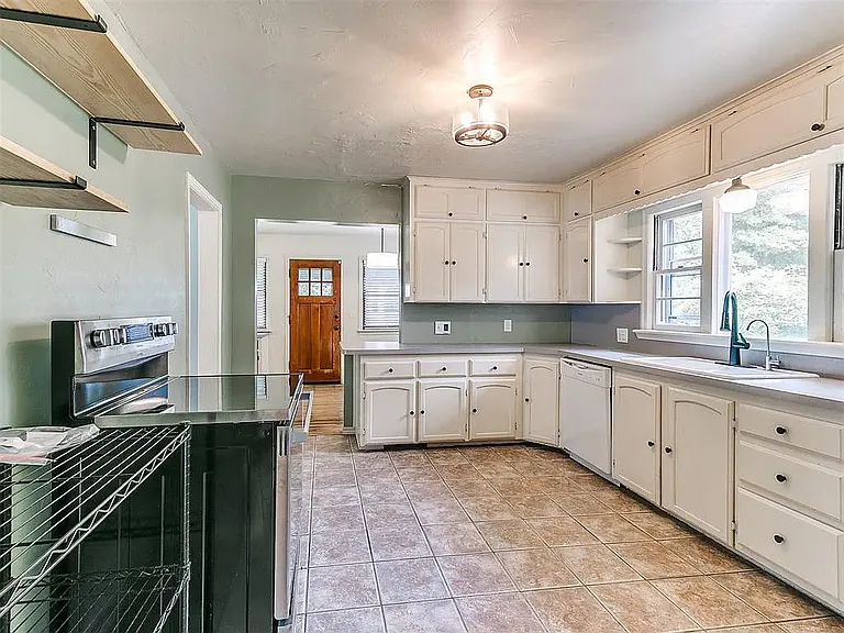 706 S Williams Ave — Photo 7
