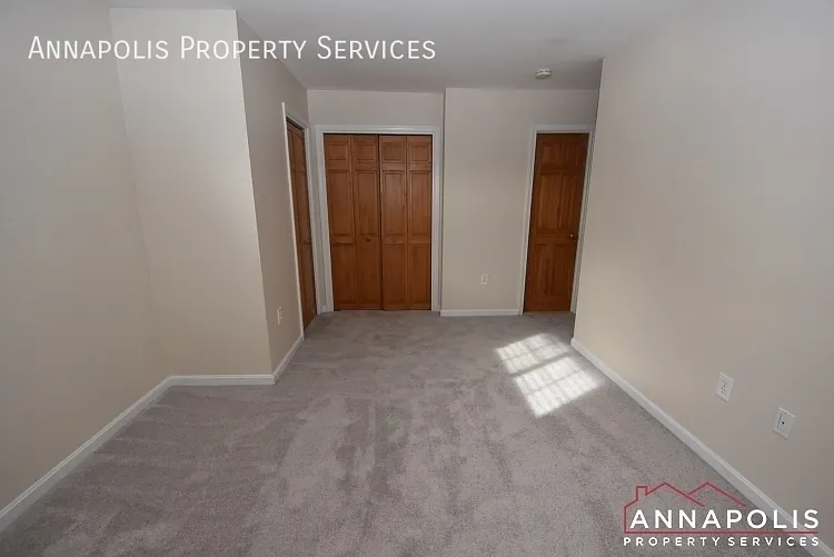 687 Genessee St — Photo 11