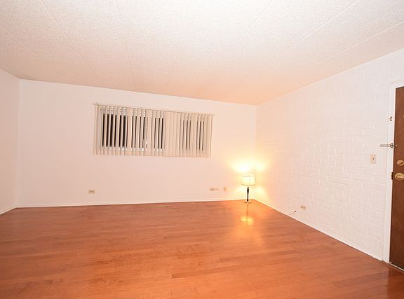 4th image of 3223 W Parkway Dr Unit 1A