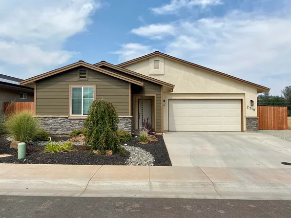 2719 Hopkins Ave, Redding, CA 96002