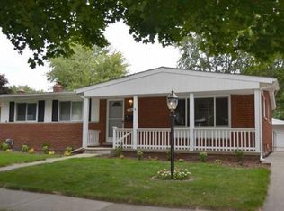 540 Burtman Dr, Troy, MI 48083