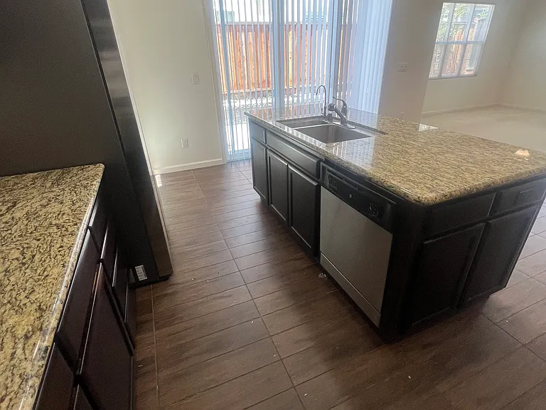 2017 Tarragon Rose Ct — Photo 9