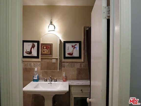 5th image of 5651 Sumner Way Unit 112