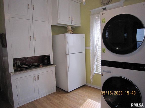 4th image of 1593 34th Ave