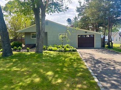 55 Beach Road, Riverhead, NY, 11901