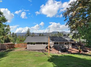 745 S 71st St, Springfield, OR 97478