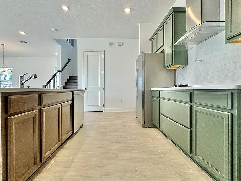 9726 Neruda St — Photo 17