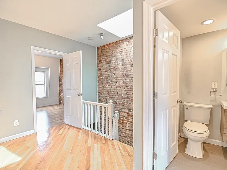 493 E 4th St #3 — Photo 6