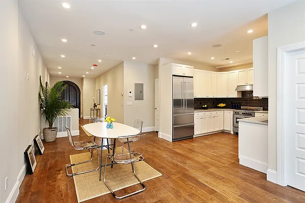 Sold by Corcoran | media 41