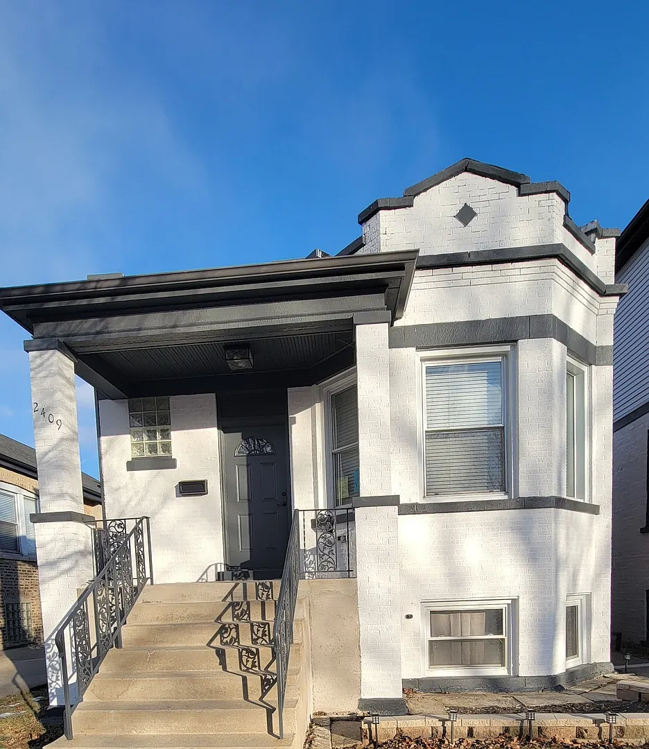 2409 Highland Ave photo 1