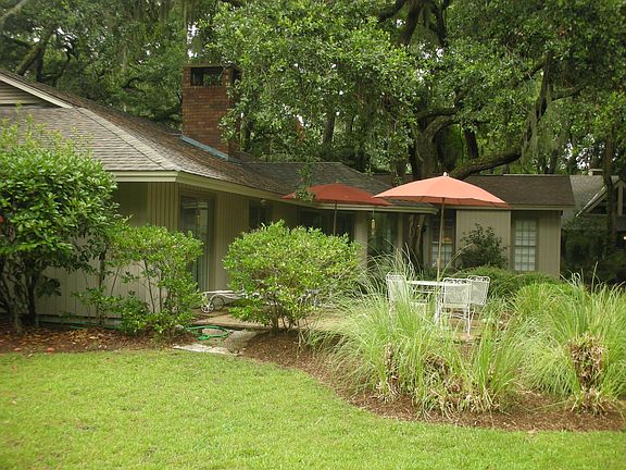 2 Sylvan Rear Patio